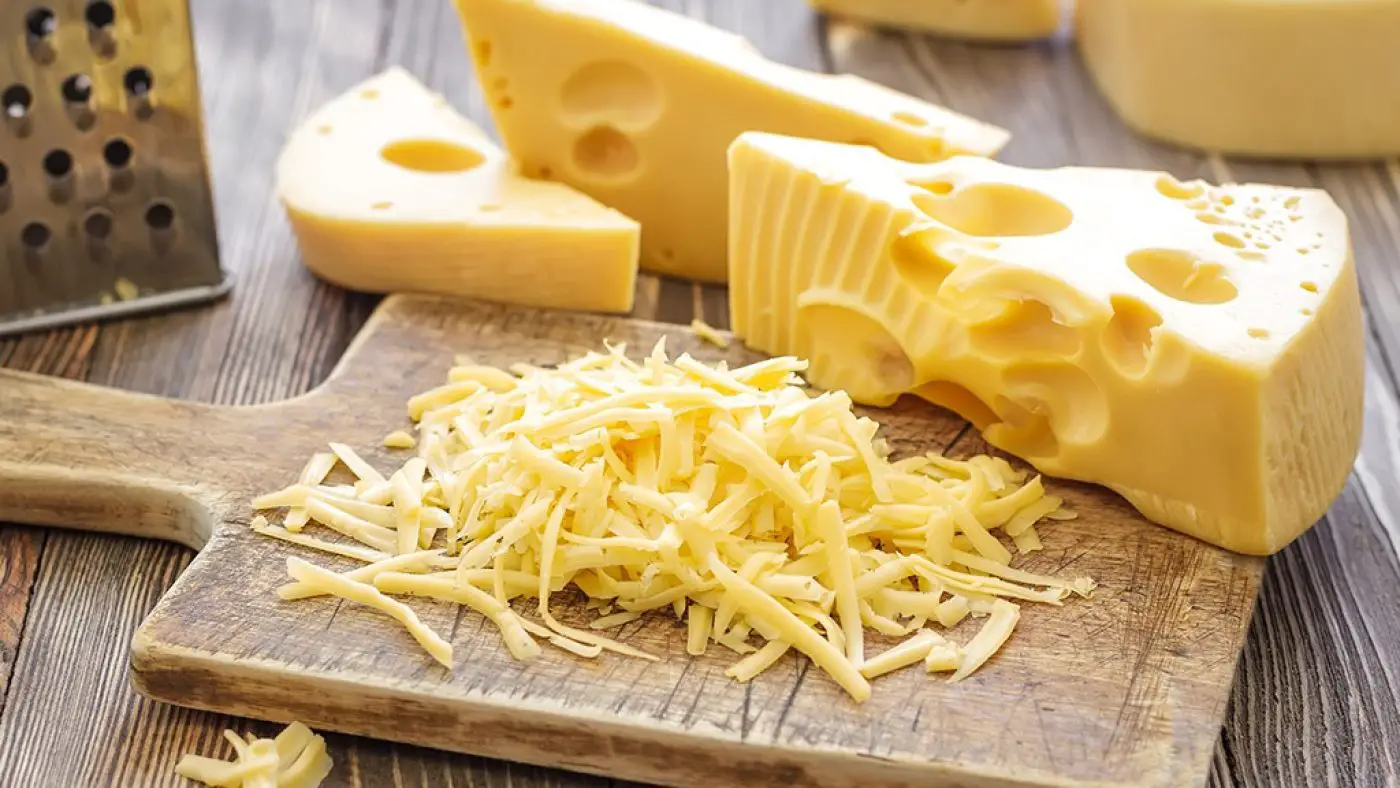 11 Best Brand Name Cheeses for Weight Loss