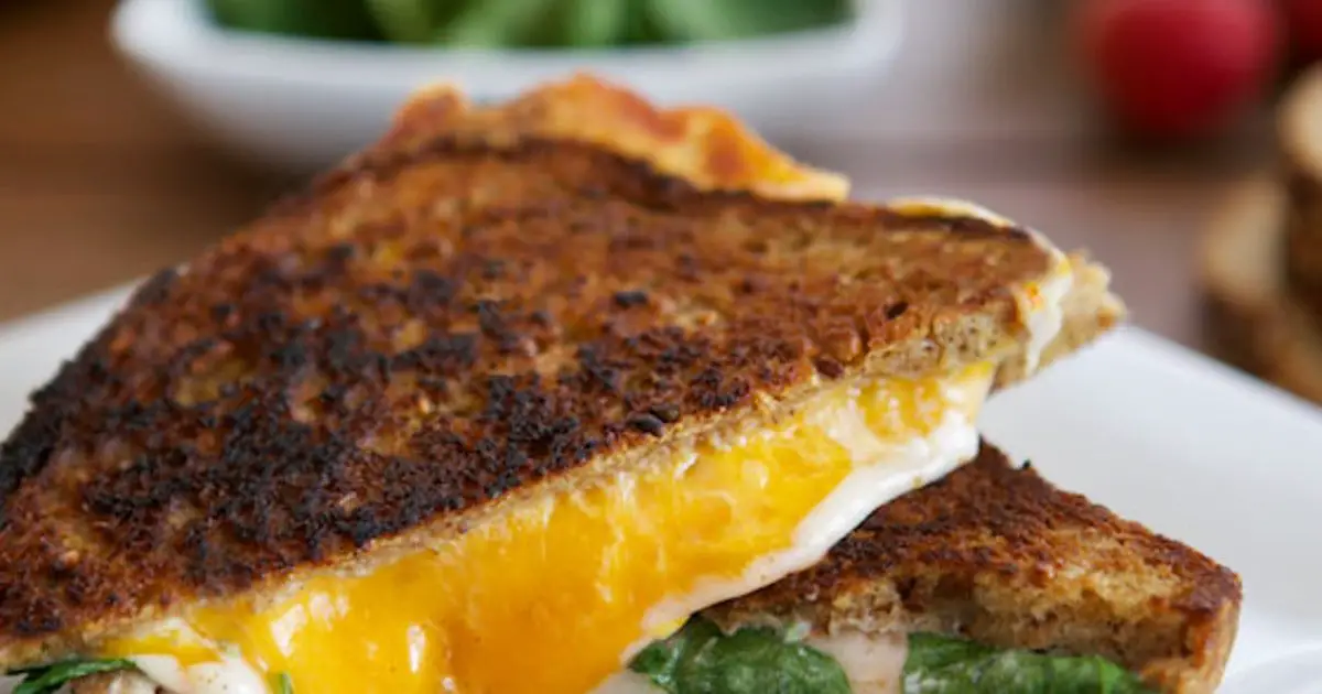 11 Best Cheeses For Grilled Cheese Sandwiches, Because ...
