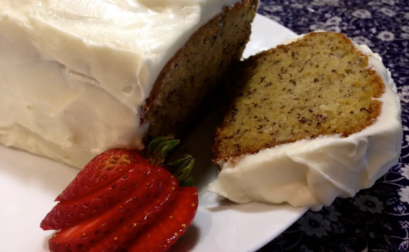 Banana Bread With Cream Cheese Frosting  You Betcha Can Make This!