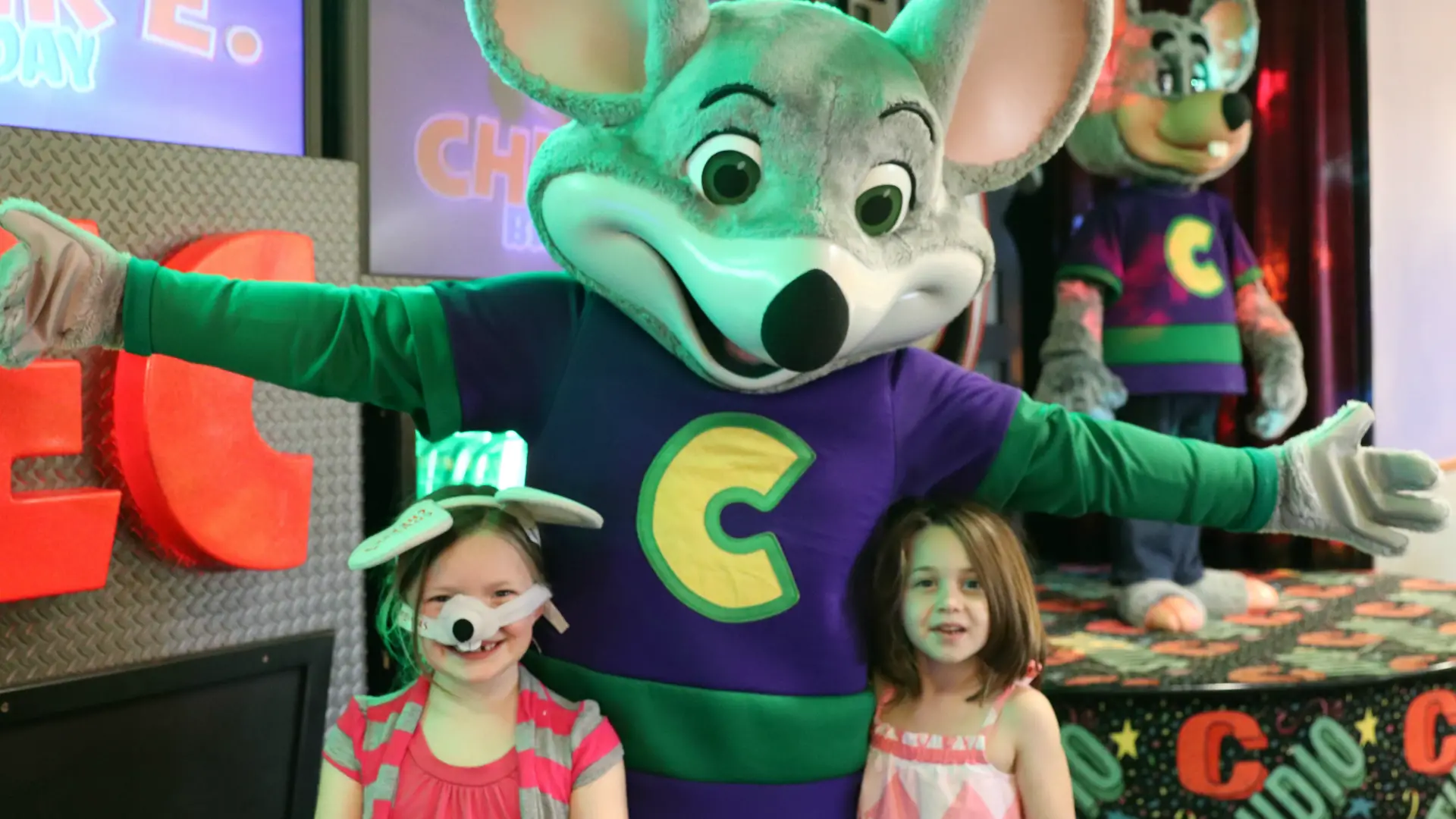 Can You Bring A Birthday Cake To Chuck E Cheese