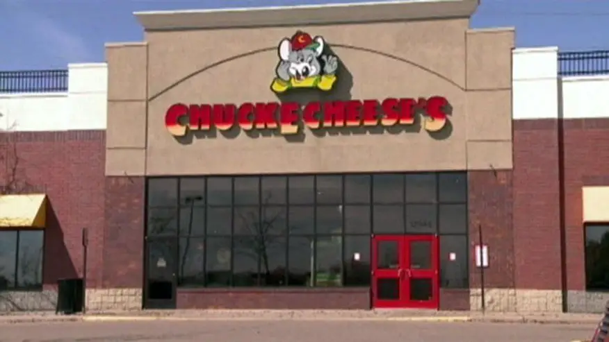Chuck E. Cheese offers âPay your childâs ageâ a day after Build