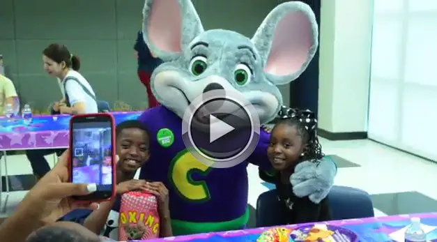 Chuck E. Cheese Volunteers as Honorary Big for National ...