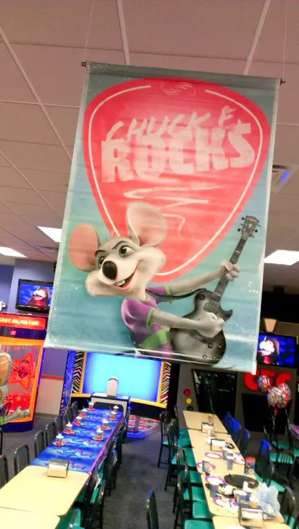 Chuck E. Cheeses $100 Giveaway
