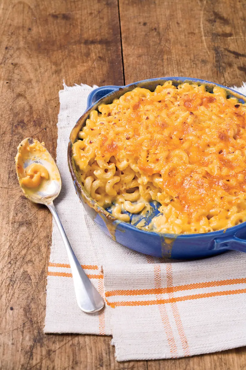 Classic Baked Macaroni and Cheese Recipe