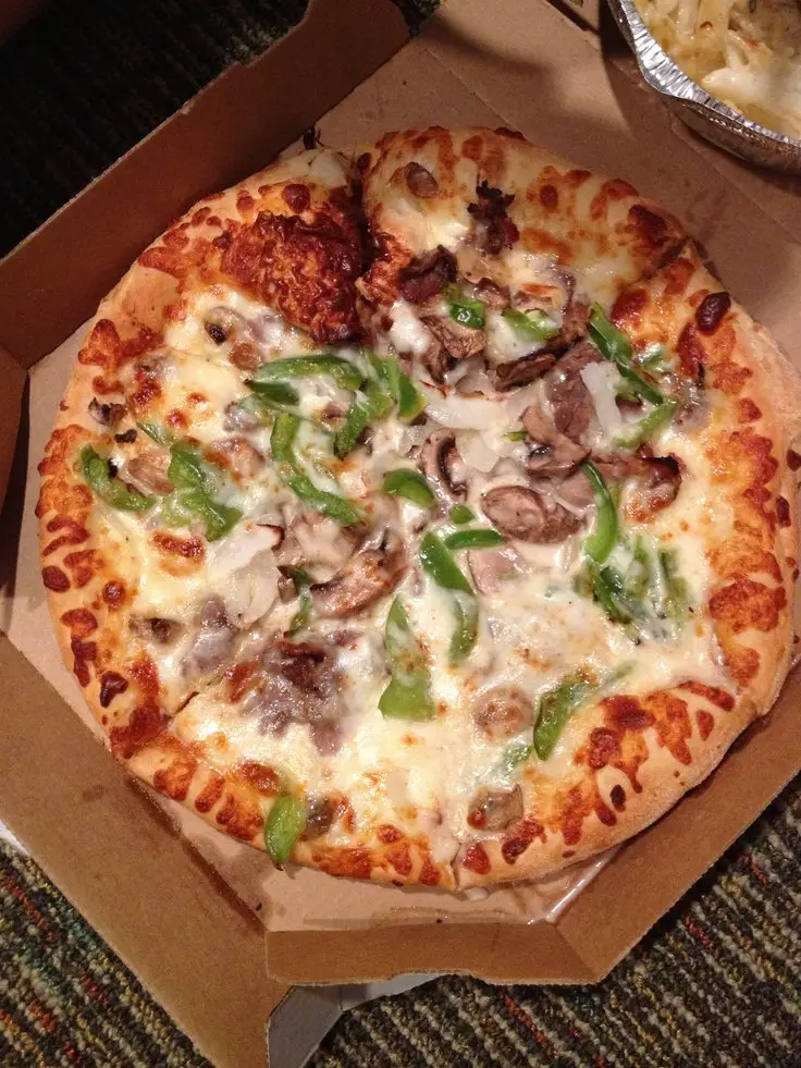Dominos Philly cheesesteak pizza
