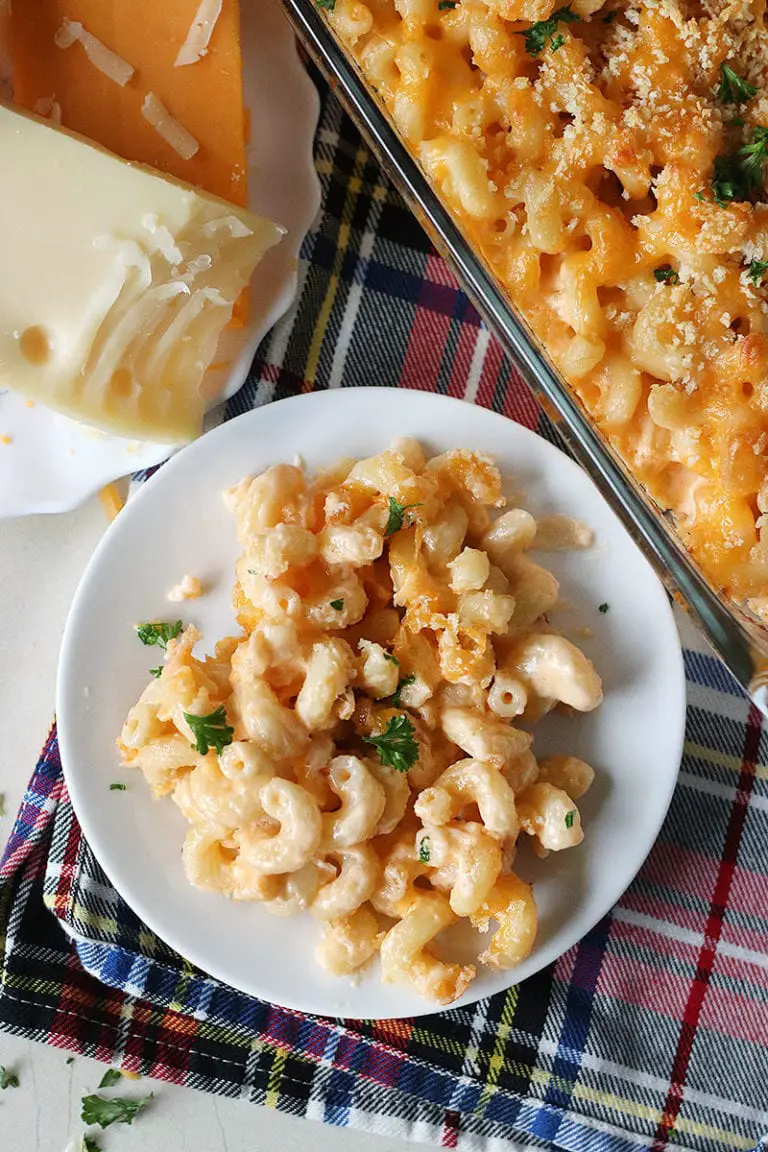 Easy Baked Mac and Cheese Recipe » Persnickety Plates