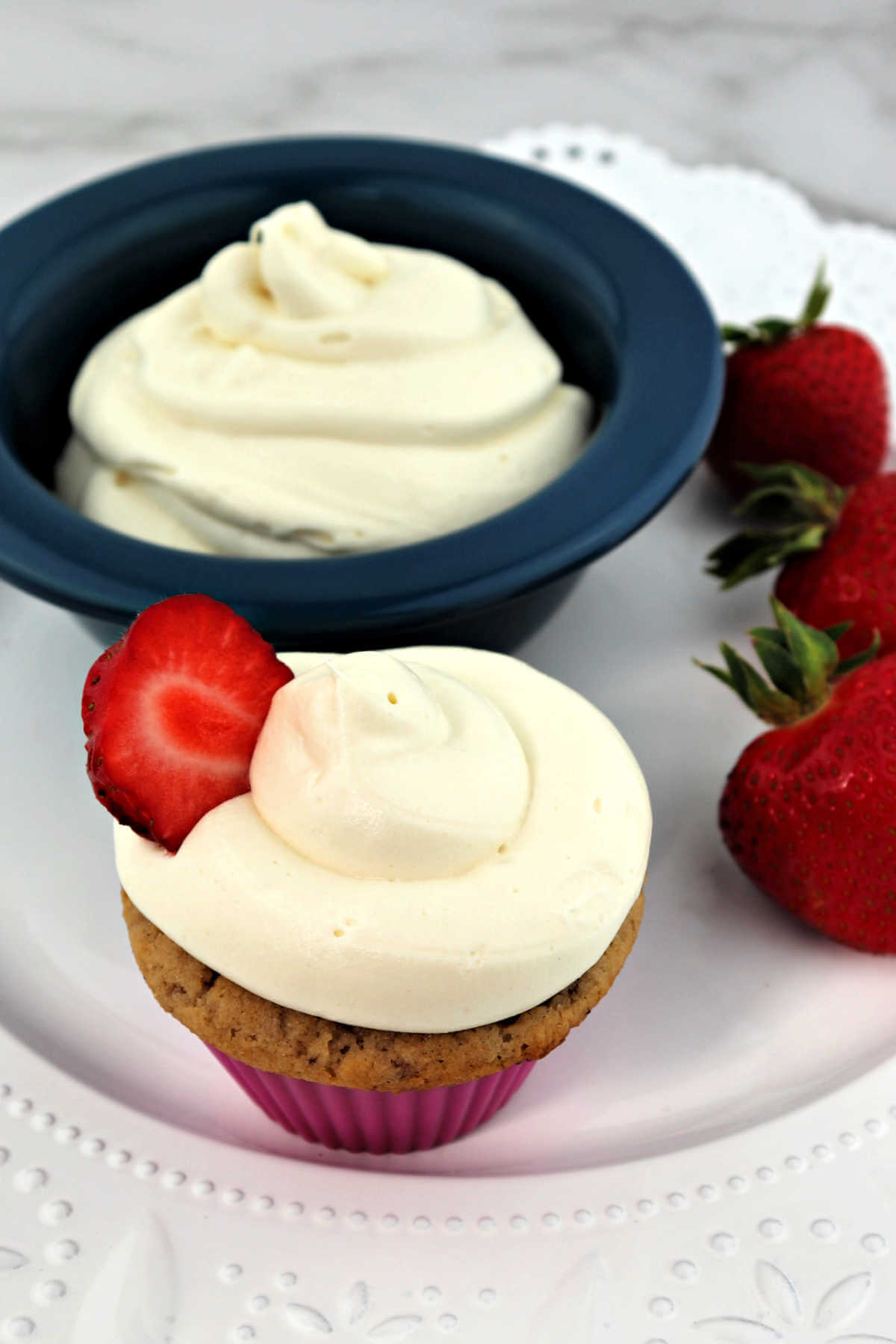 Easy Keto Cream Cheese Frosting