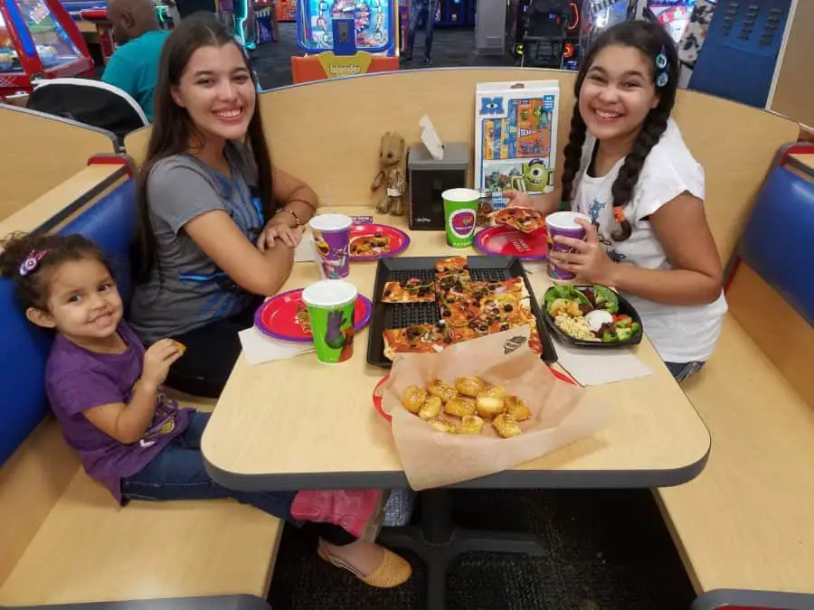 Enjoying Food and Fun With No Fuss And Zero Mess @ChuckECheeses