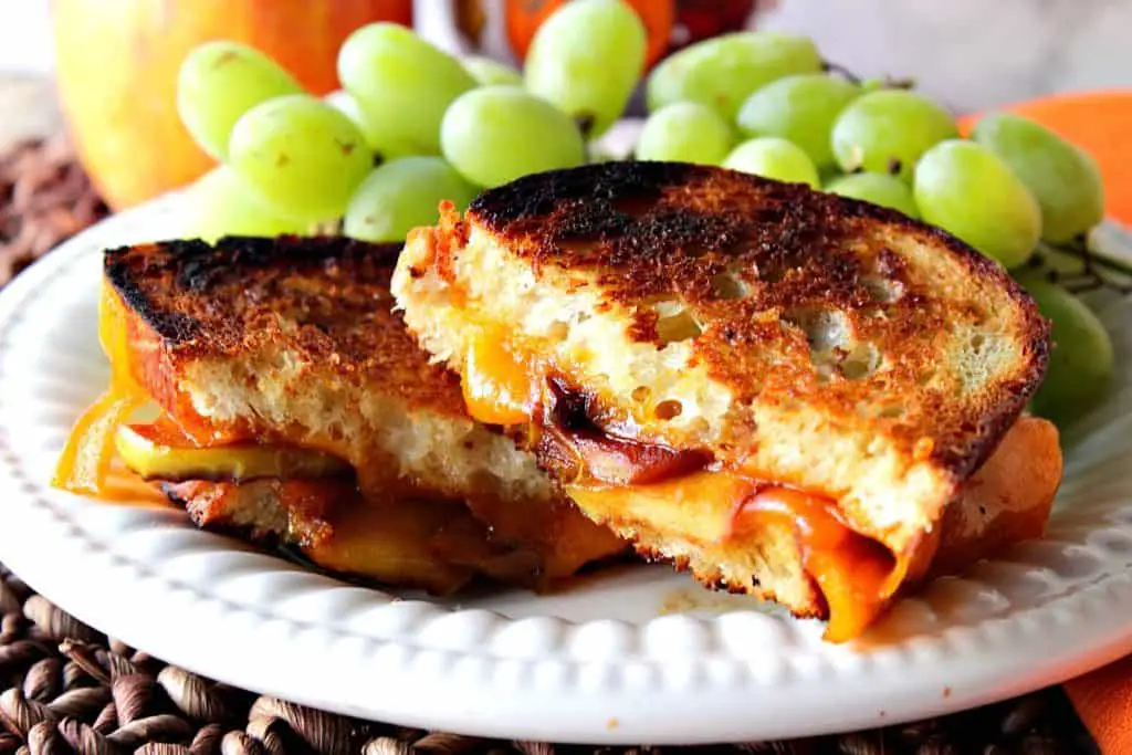 Grilled Cheddar Cheese Sandwich With Caramelized Apple
