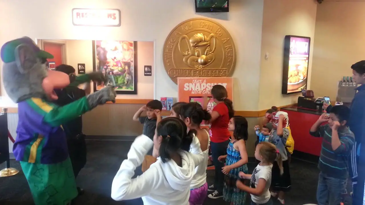 How to get free tickets at Chuck E Cheese