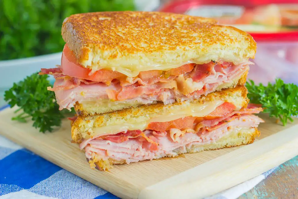 How to Make a Ham and Cheese Sandwich?