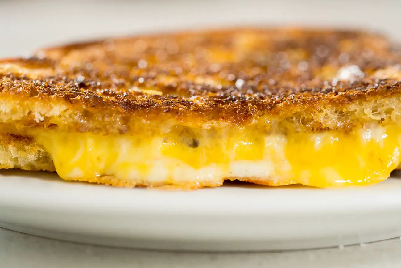 How To Make The Perfect Grilled Cheese