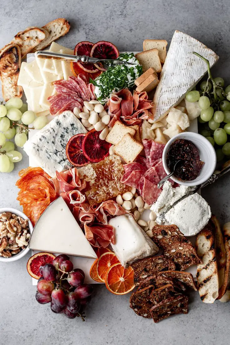 How to Put Together A Great Cheese &  Charcuterie Board ...
