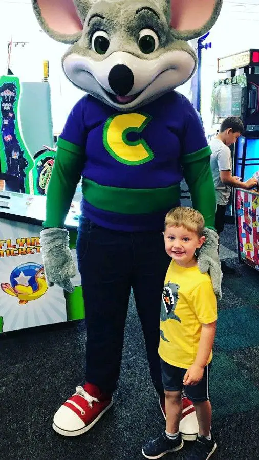 Is Chuck E Cheese Going Out Of Business 2020
