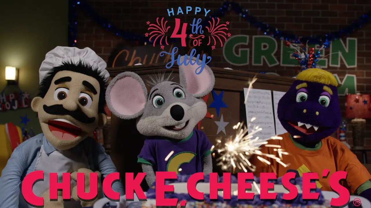 Is Chuck E Cheese Open On Fourth Of July