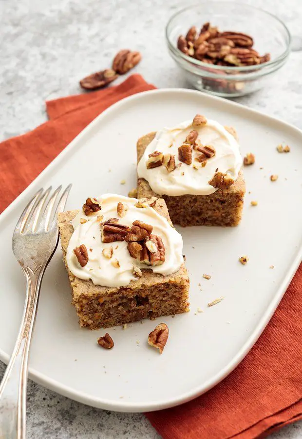 Keto Carrot Cake Recipe [with Cream Cheese Frosting ...