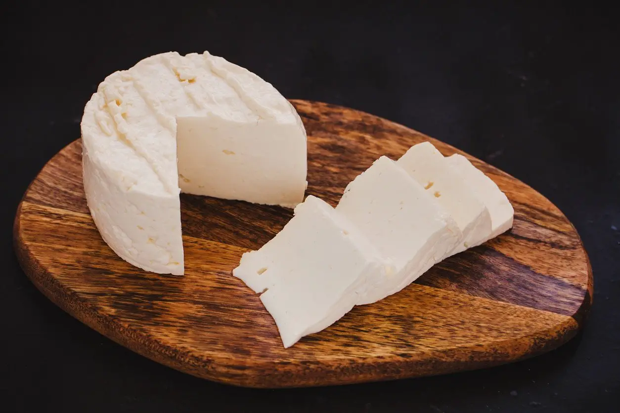 Listeria Illness Outbreak Linked to Queso Fresco Soft Cheese