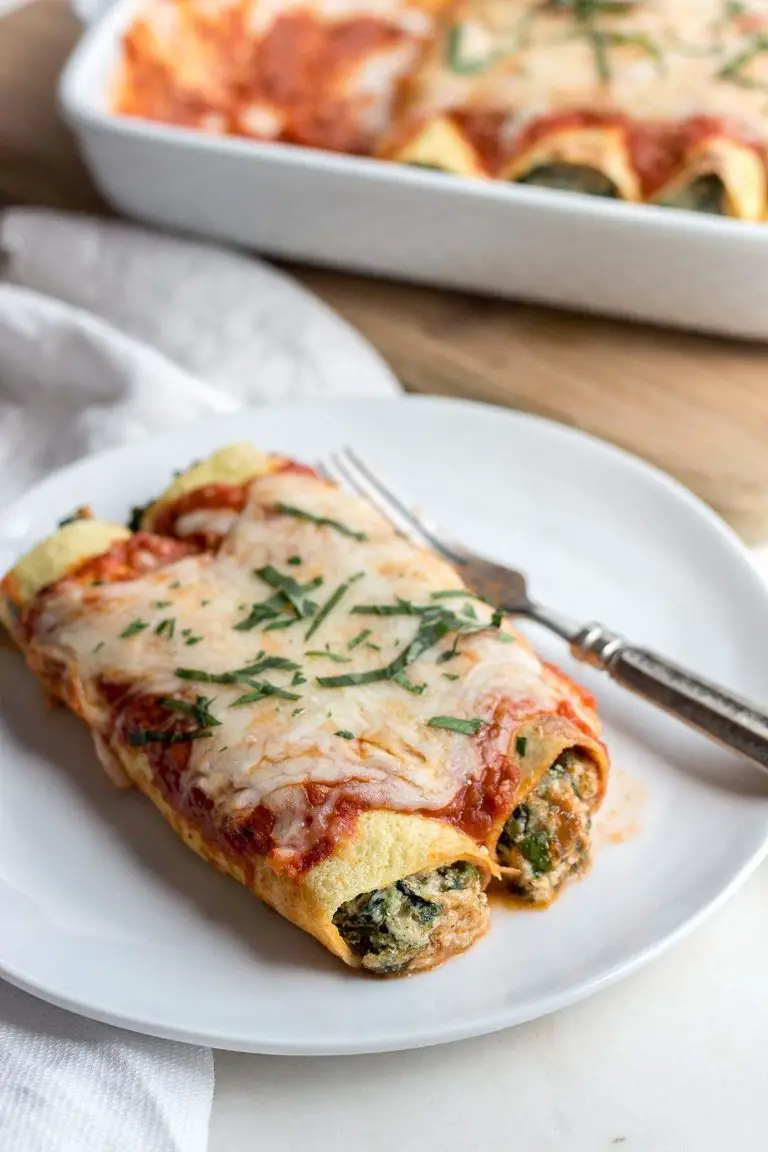 Low Carb Spinach Manicotti With Ricotta Cheese and Red ...