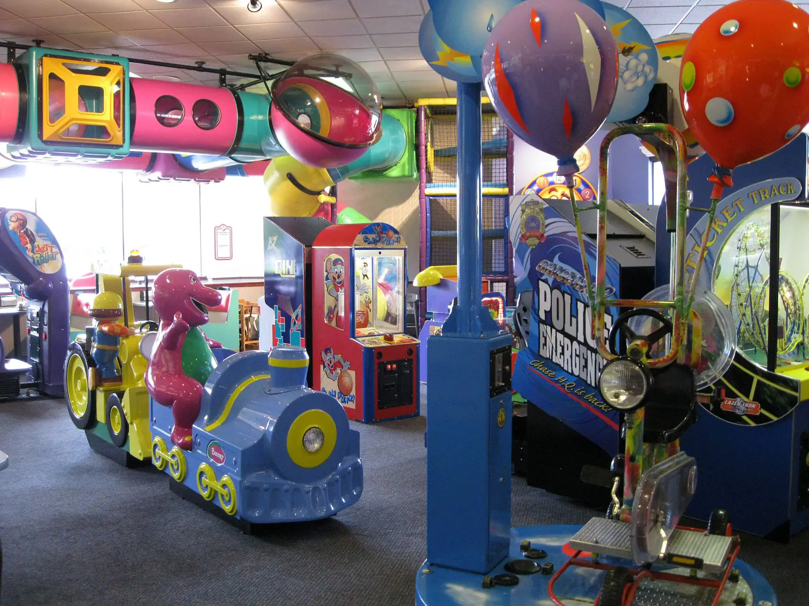 Notes from a Mom in Chapel Hill (A Guide): Chuck E. Cheese