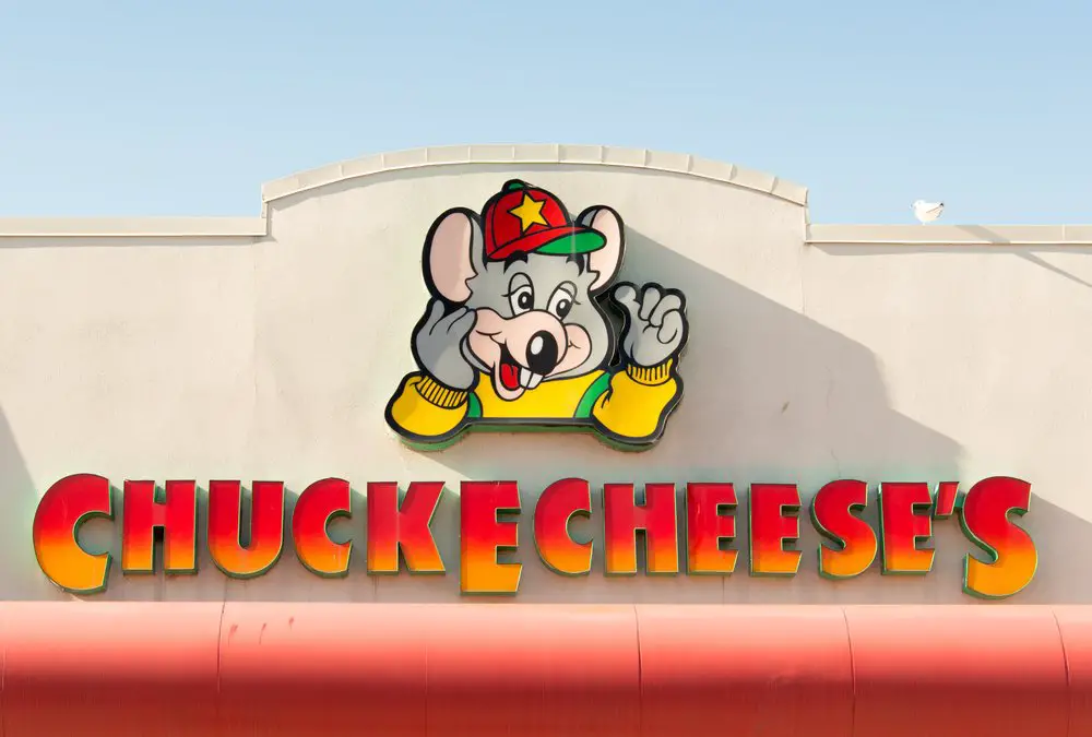 NYC Parents Protest Alcohol Sales at Chuck E. Cheese
