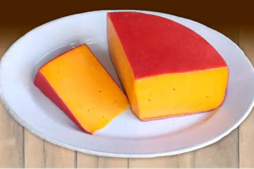 Old Fashioned Hoop Cheese