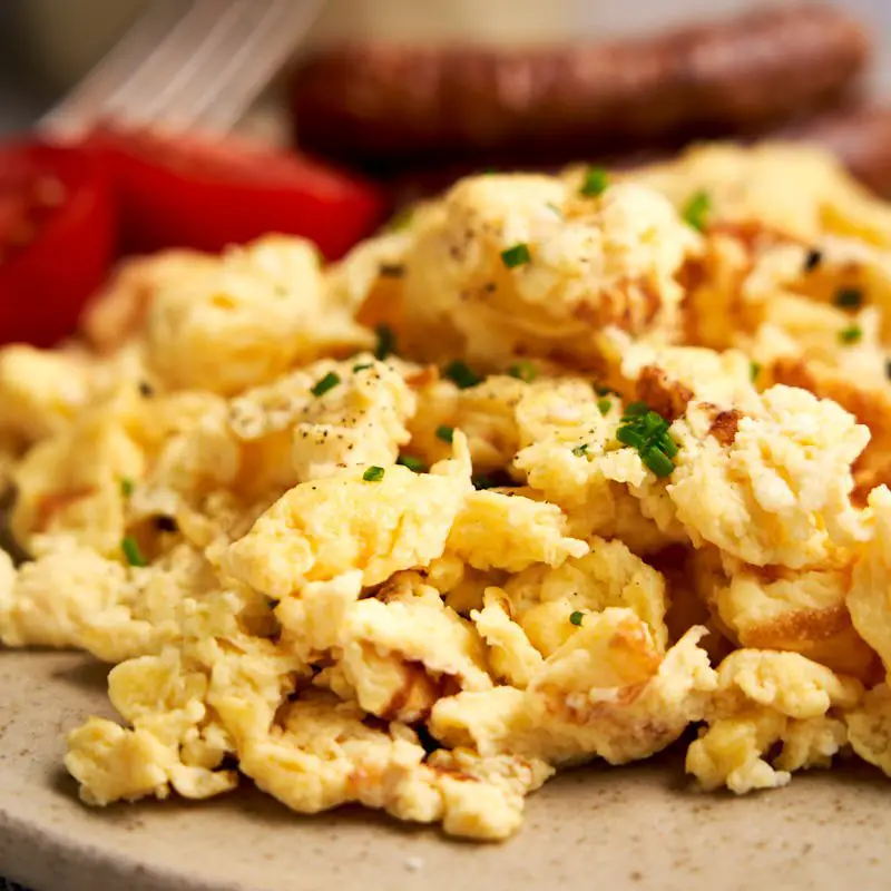 Scrambled Eggs with Cottage Cheese (Keto, Low
