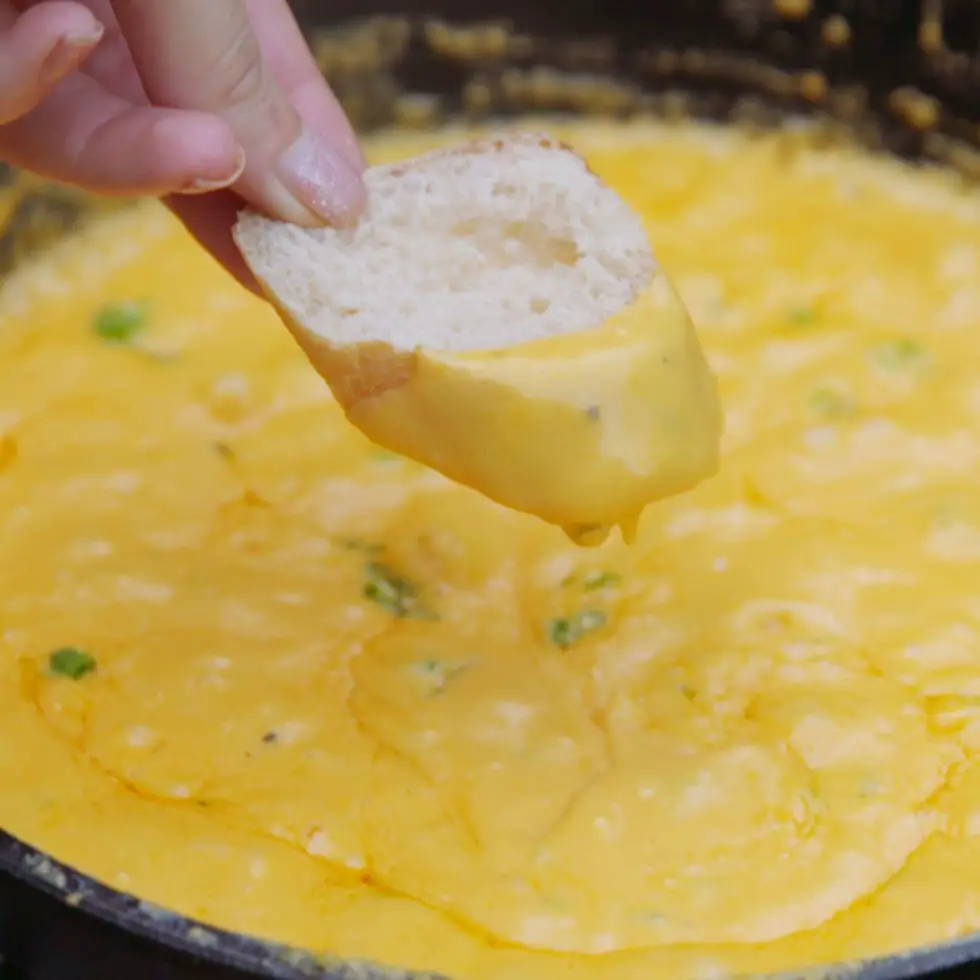 This Skillet Beer Cheese Dip Is The Best Thing You Can Make Over A ...