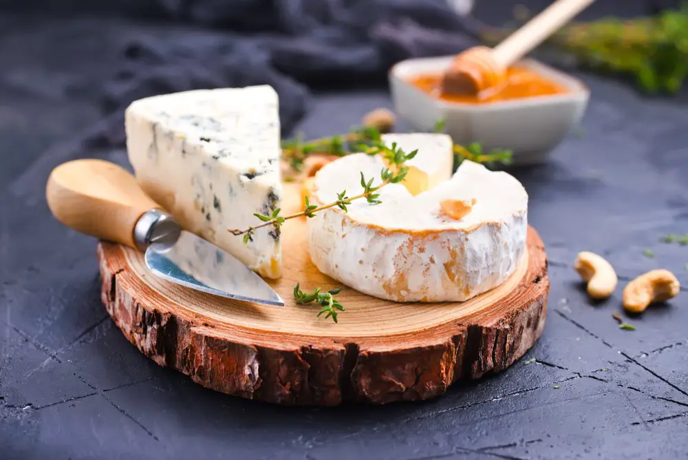 What Cheeses Are Low FODMAP? (Low Lactose)