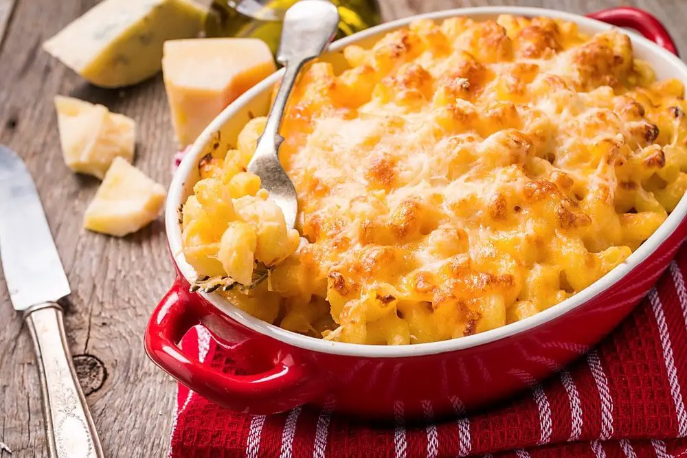 What Goes Good with Mac and Cheese? The Awesome Sides You Need to Know ...