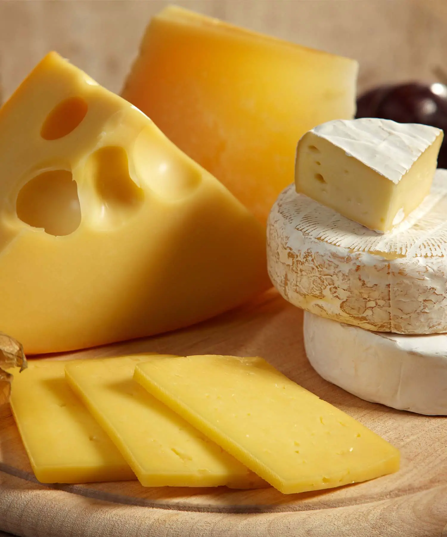 Wisconsinâs Simply the Best Cheeses Tasting &  Sale